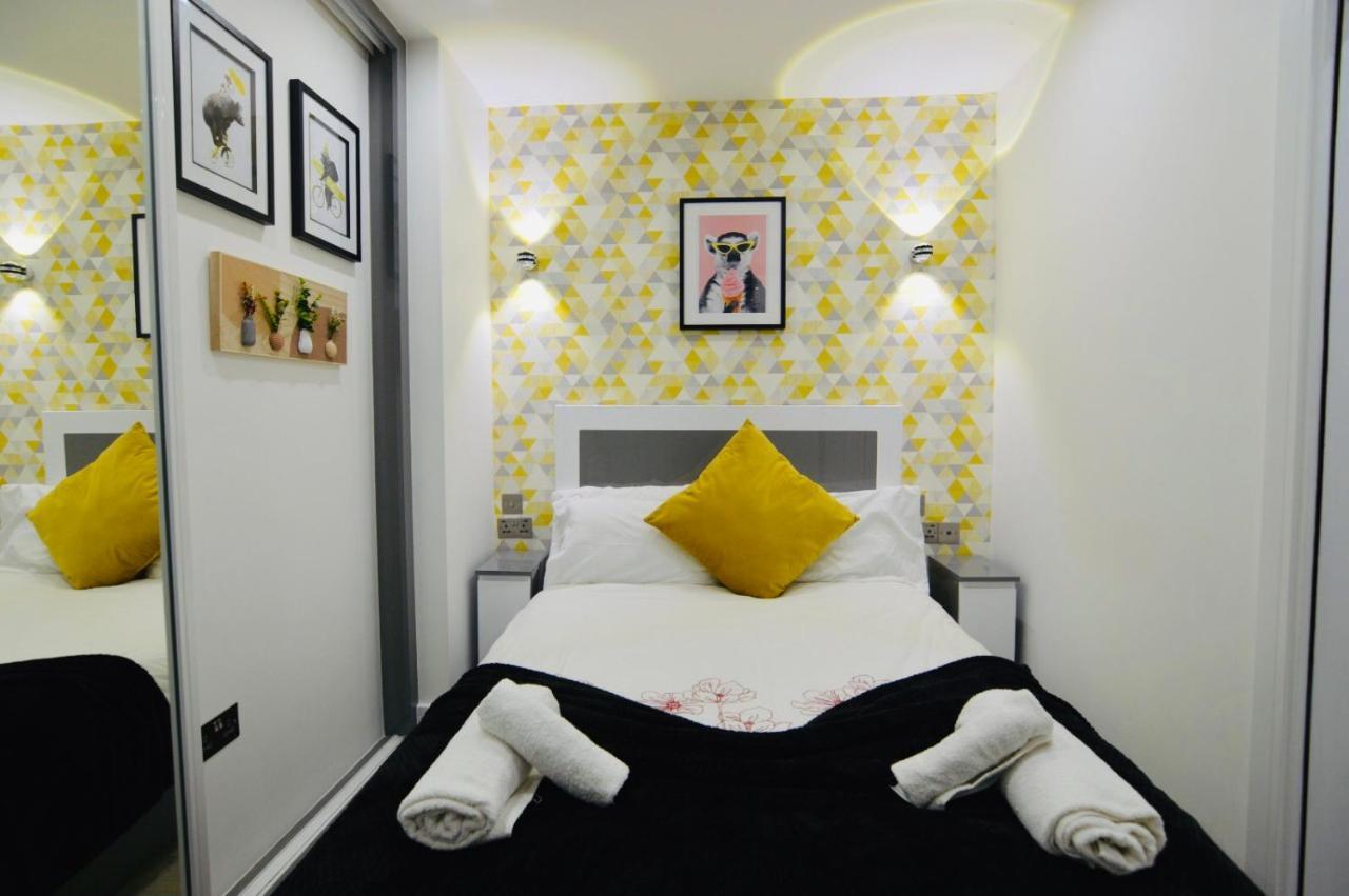 Executive Central Self Contained Flat By Cozynest 雷丁 外观 照片
